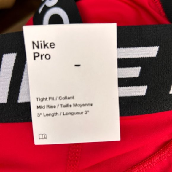 BNWT Women’s Red Nike Pro Dri Fit Training Shorts in Size XL - Picture 12 of 12